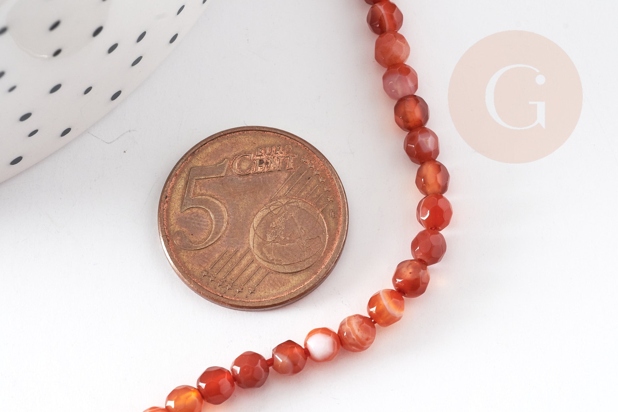 Perle ronde agate naturelle orange facettée 4mm, x1 fil de 35cm (G4481)