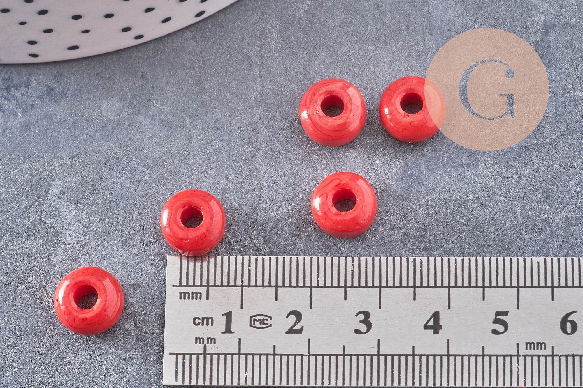 Perle rondelle donut verre opaque rouge 3-5x9mm, x 20 (G4597)