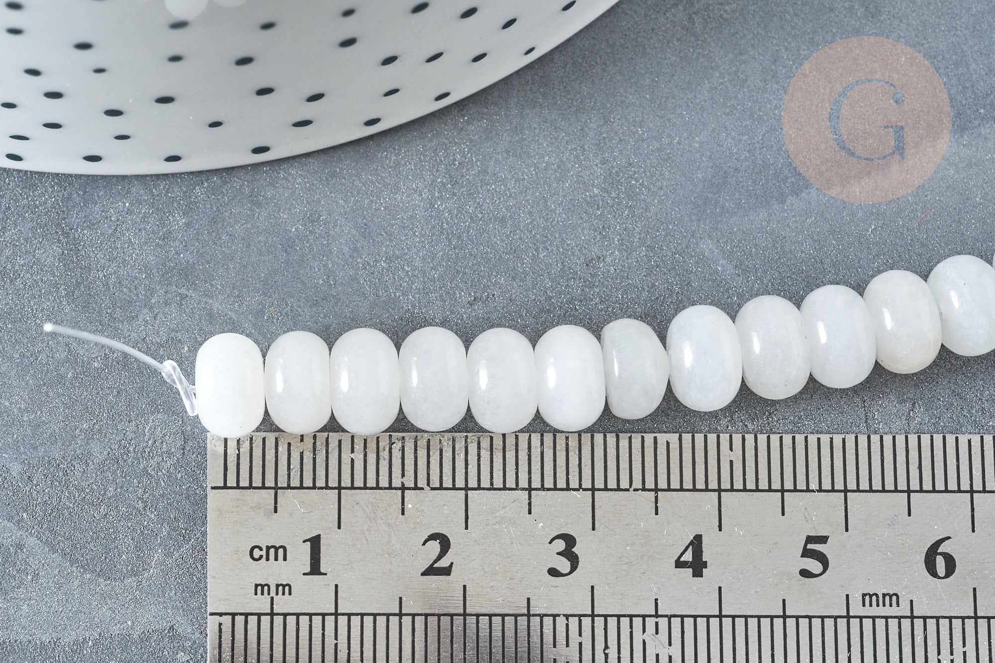 Perle rondelle jade blanc naturel 8x5~5.5mm,fil de 40cm, x1 (G7330)