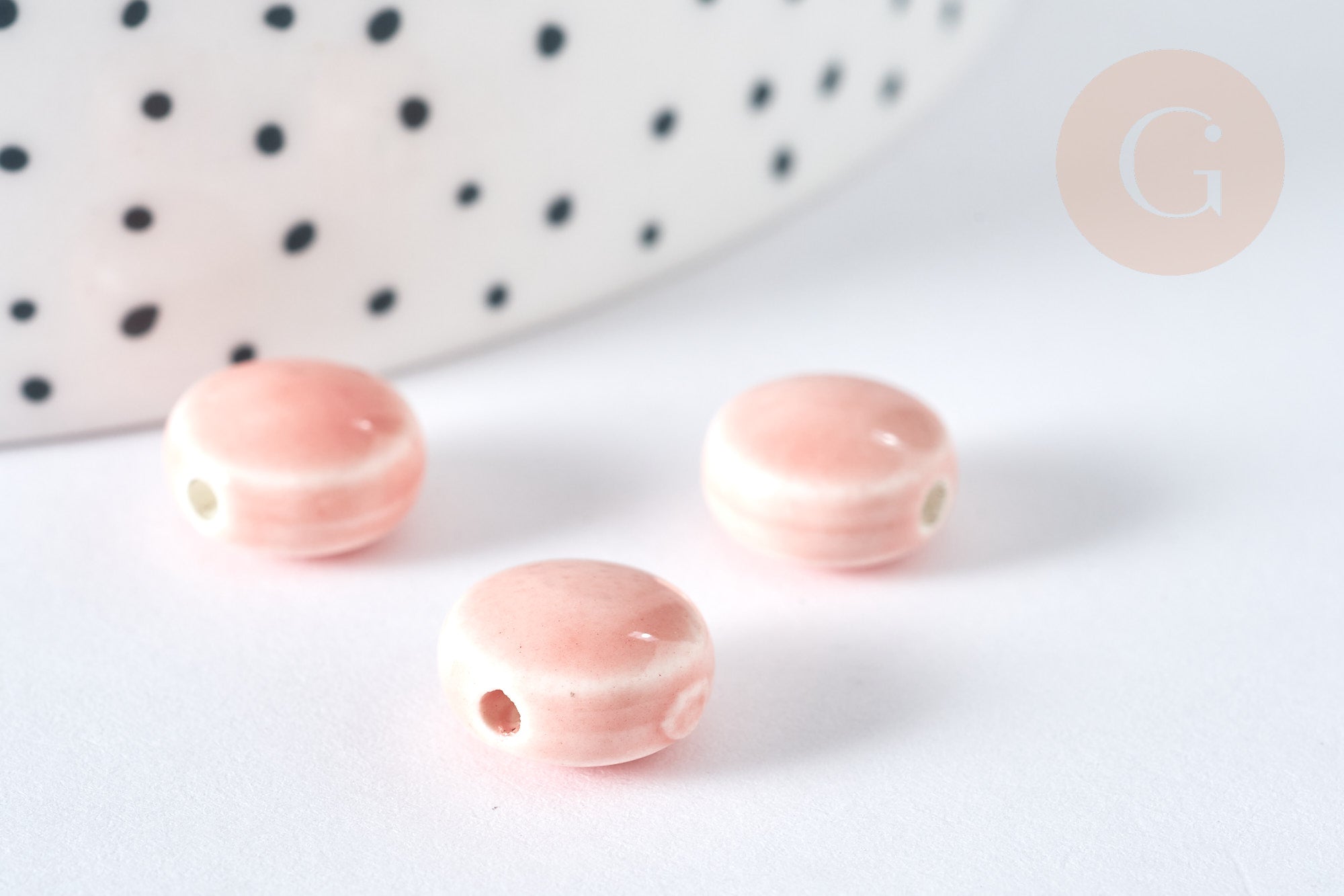 Perles Rondes plates porcelaine émaillée rose pastel 11mm, bijou céramique, x10 (G7442)