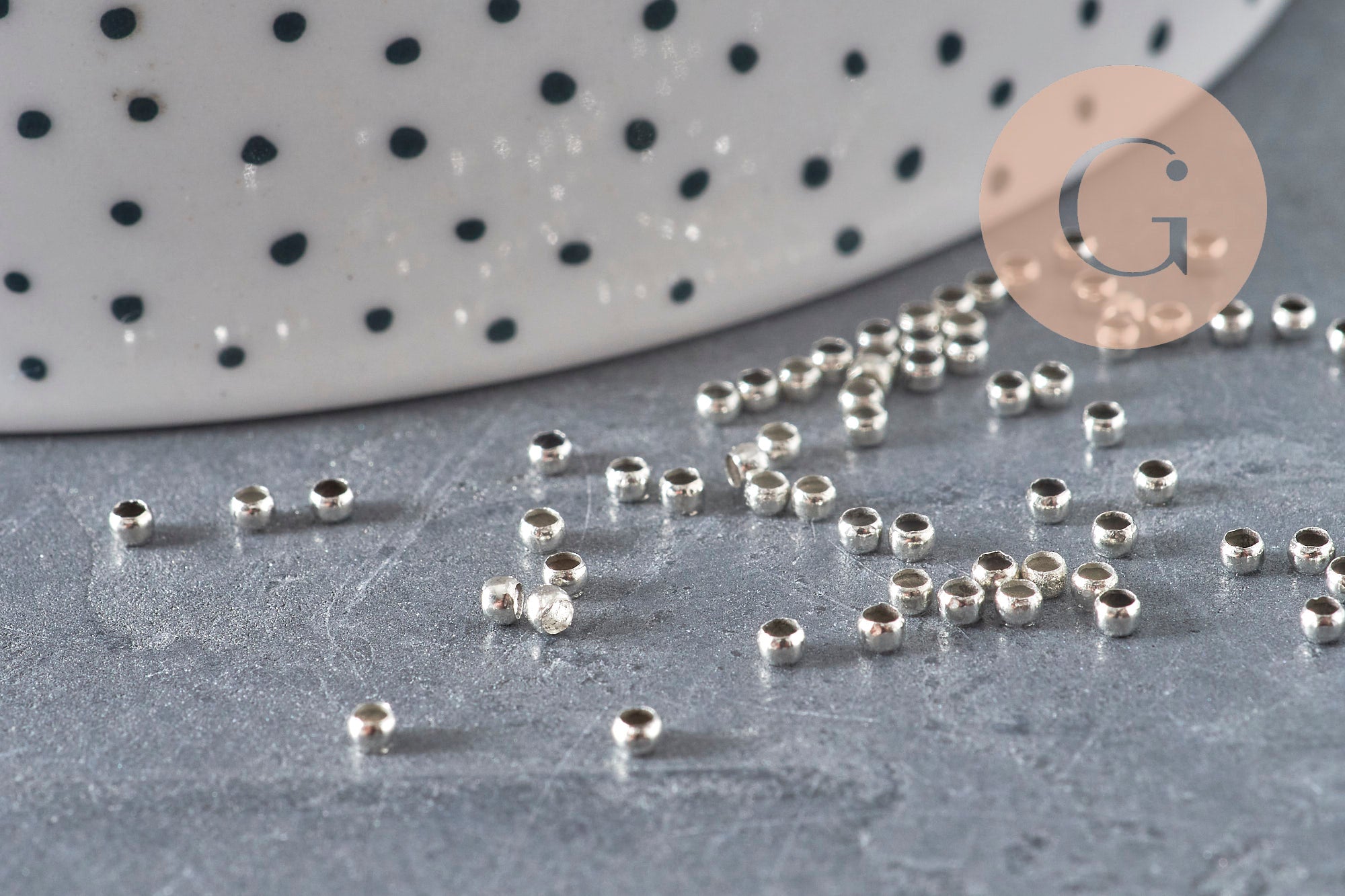 Platinum brass crimp beads 2x1.2mm, x1 gram (G11208)