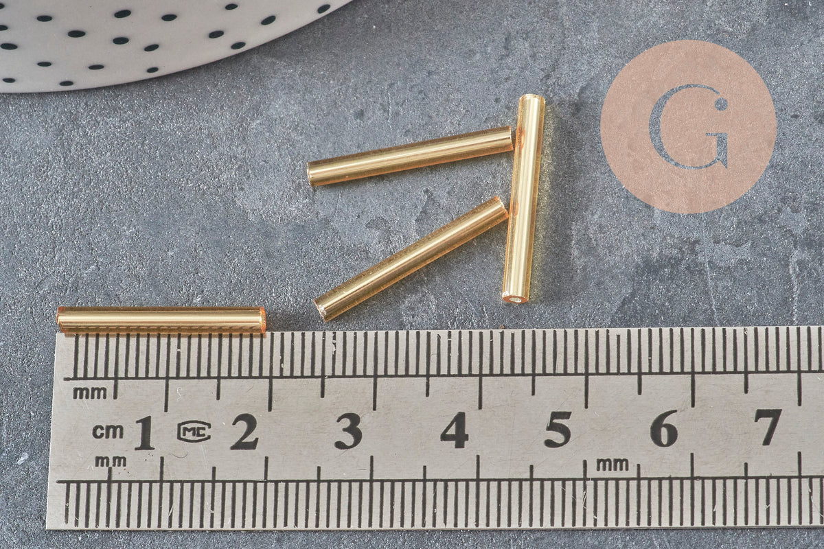 Perles de rocaille tubes doré métallique 20x2.5mm, fabrication de bijoux bijoux fantaisie, x 10gr G8989