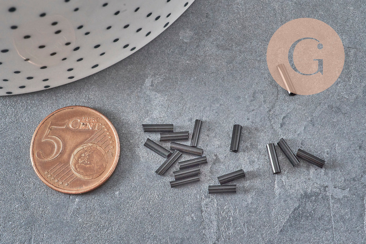 Perles rocaille Tube noires 6x2mm, Fournitures créative, perles rocaille, perle verre noir, x 10gr G2461