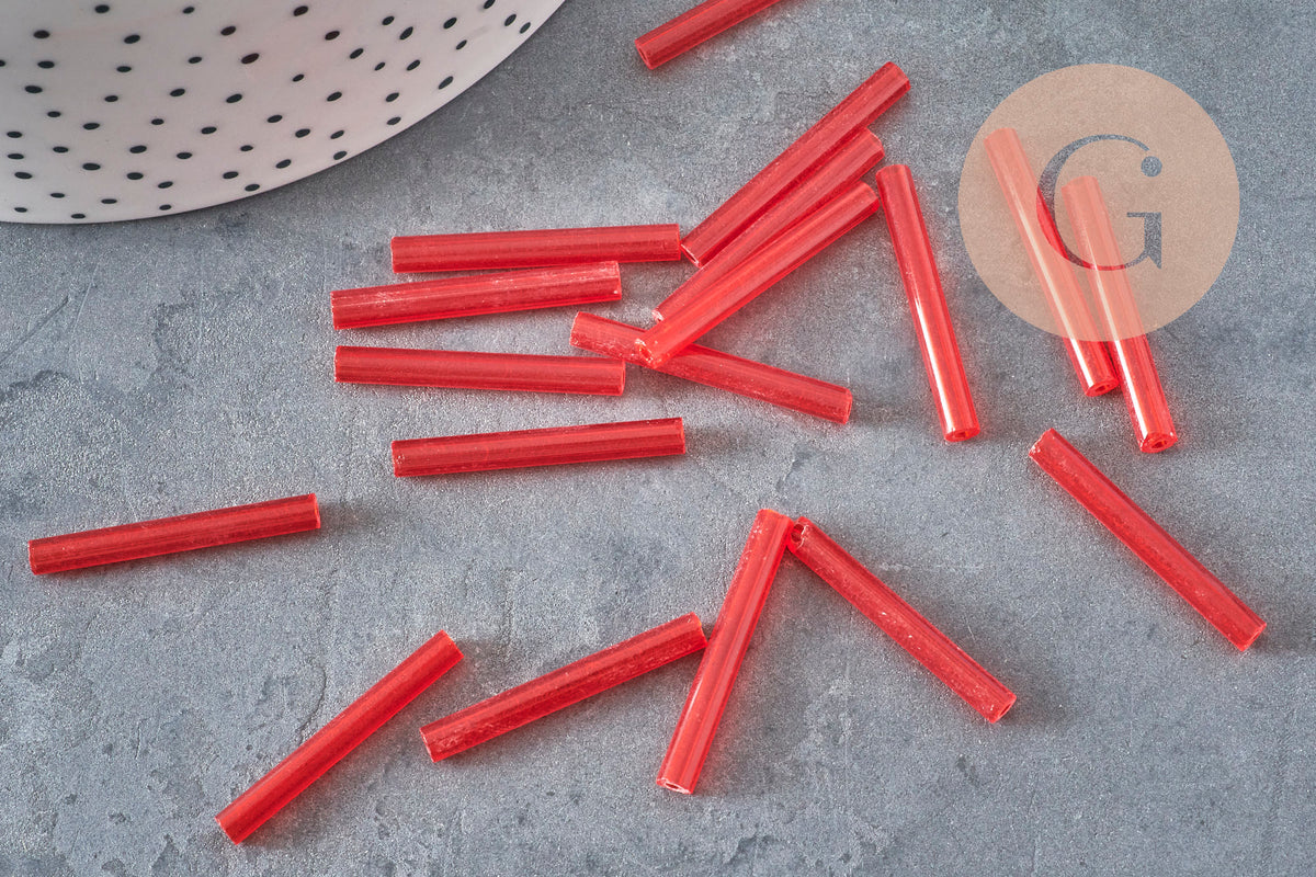 Perles rocaille Tube, perles rocaille rouge,verre rouge, long tube,perle tube rouge, 28mm, x 10gr G4390