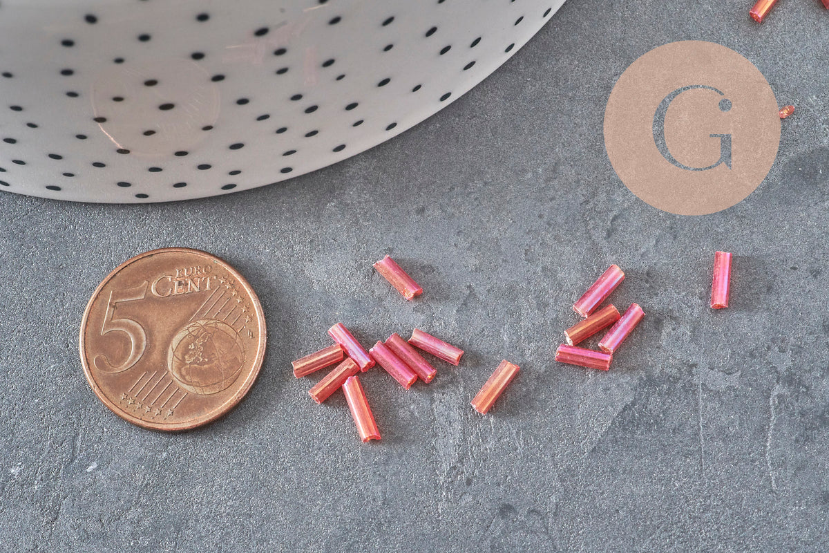 Perles rocaille Tube rouge irisé, ,perle tube,perles rocaille rouge, perles rouge irisé,6mm x 2mm, x 5gr G0666