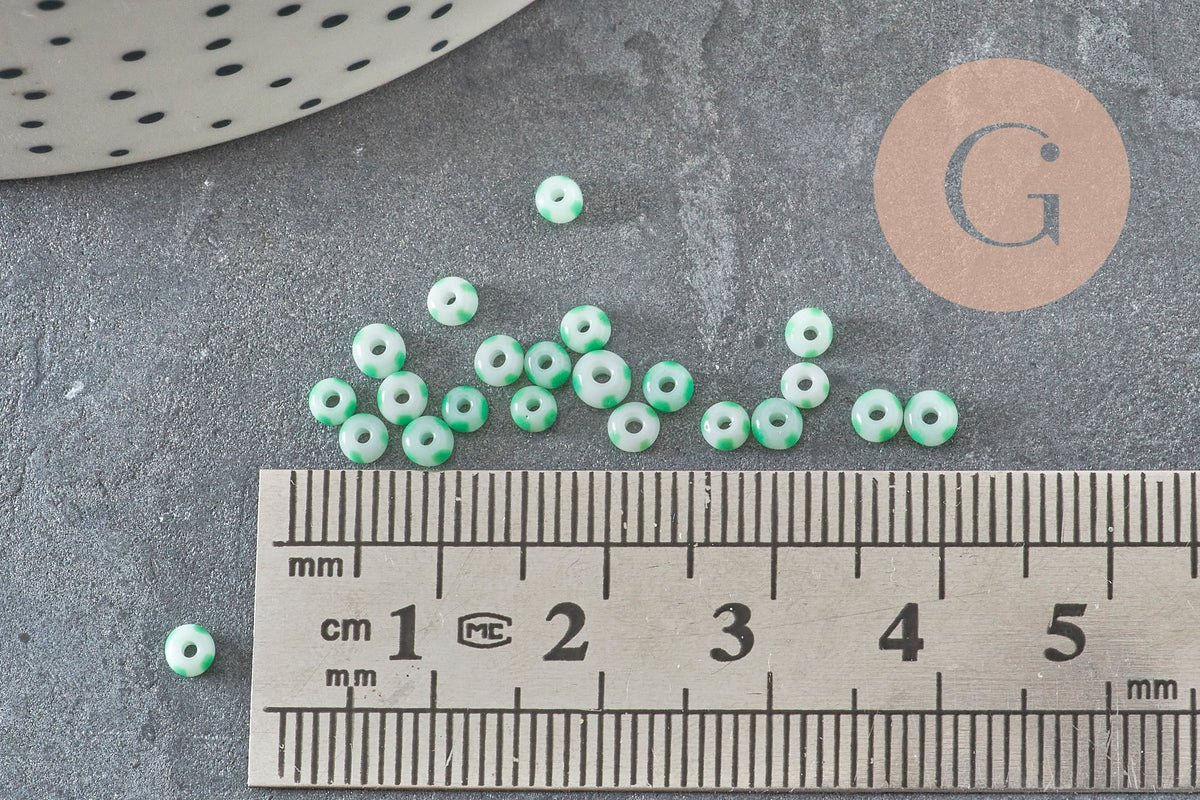 Petite Perle rocaille rayé vert blanc 3-3.5mm, x10gr (G11403)-Perles-Gingerlily Perles