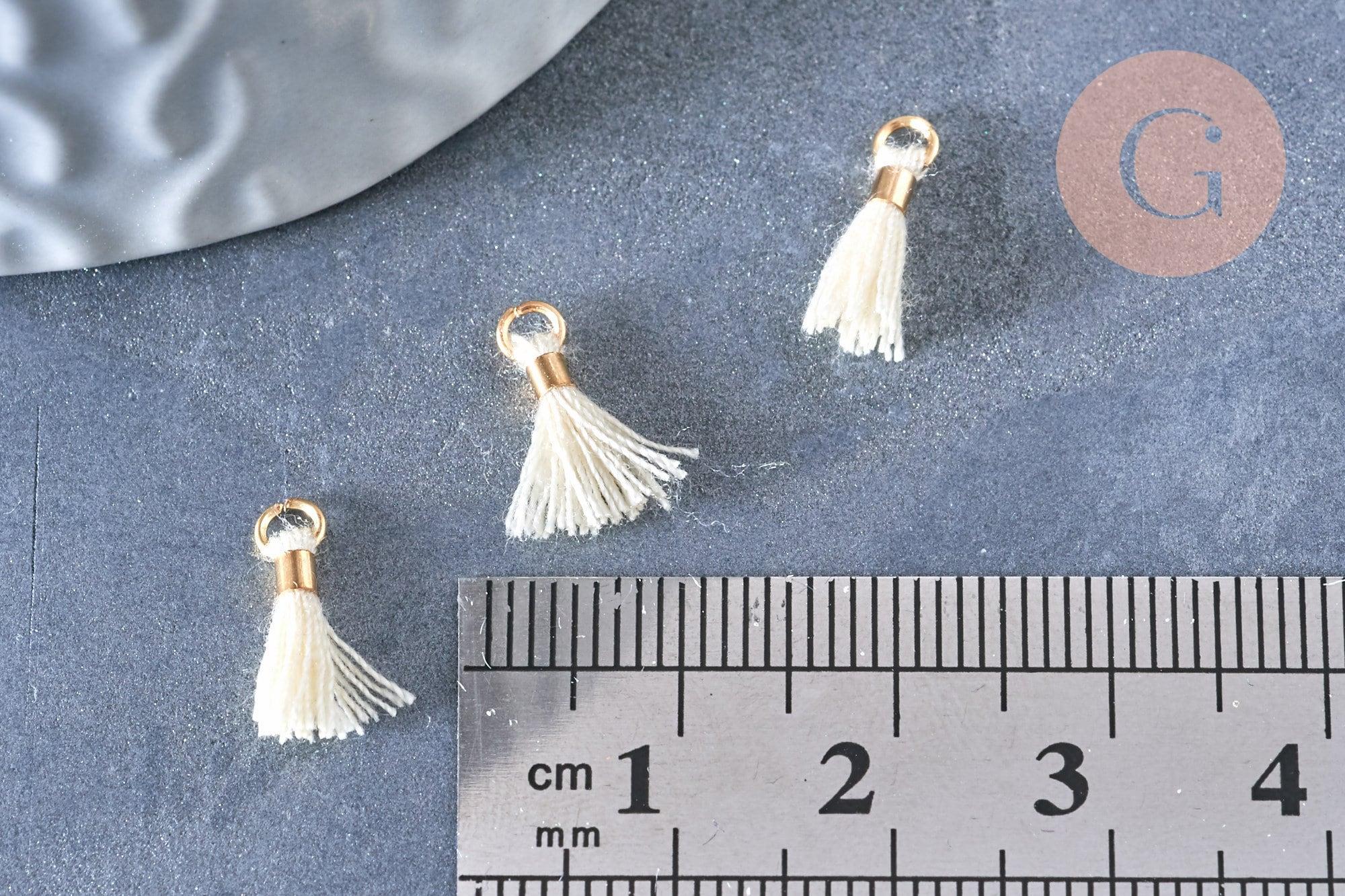 Pompon blanc écru polyestère support doré, pompon boucles,fabrication bijoux bohème,10-16mm, x5 (G4546)