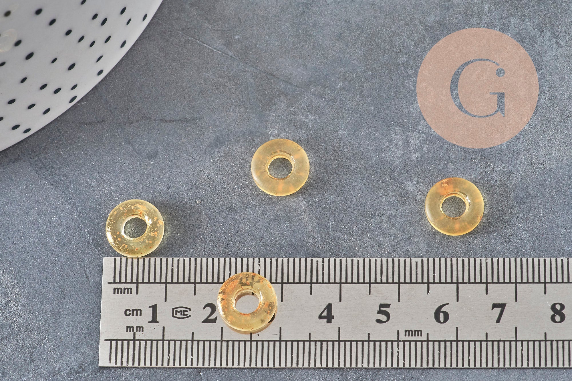 Colgante de donut de vidrio amarillo y pan de oro, un colgante de vidrio redondo para sus creaciones de joyería, 15x3 mm, x 10 (3,5 g) G3505