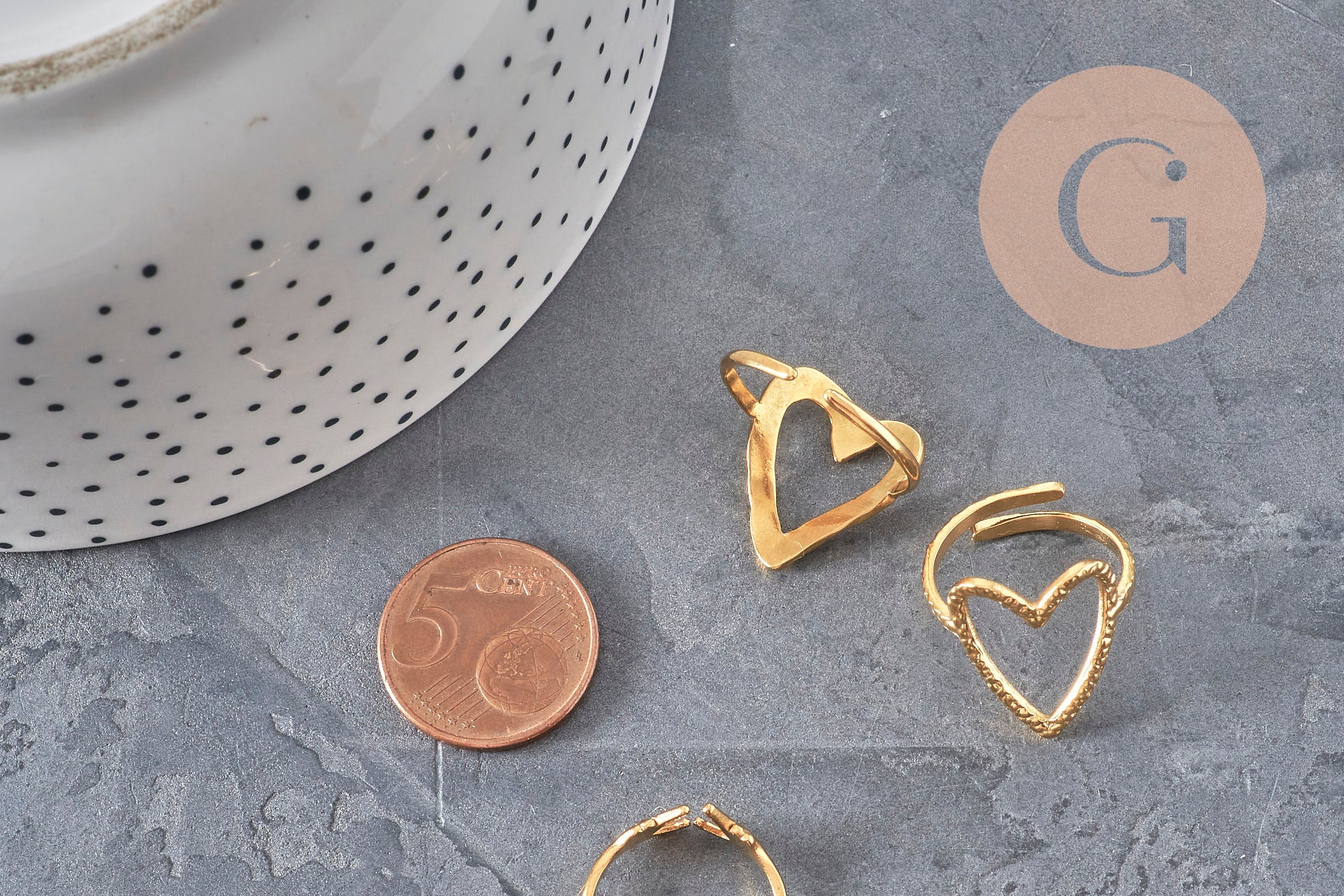 FOTO 5 VARIACIONES A REALIZAR Anillo de corazón de acero inoxidable 304 dorado IP Talla 57, x1 VÁLIDO