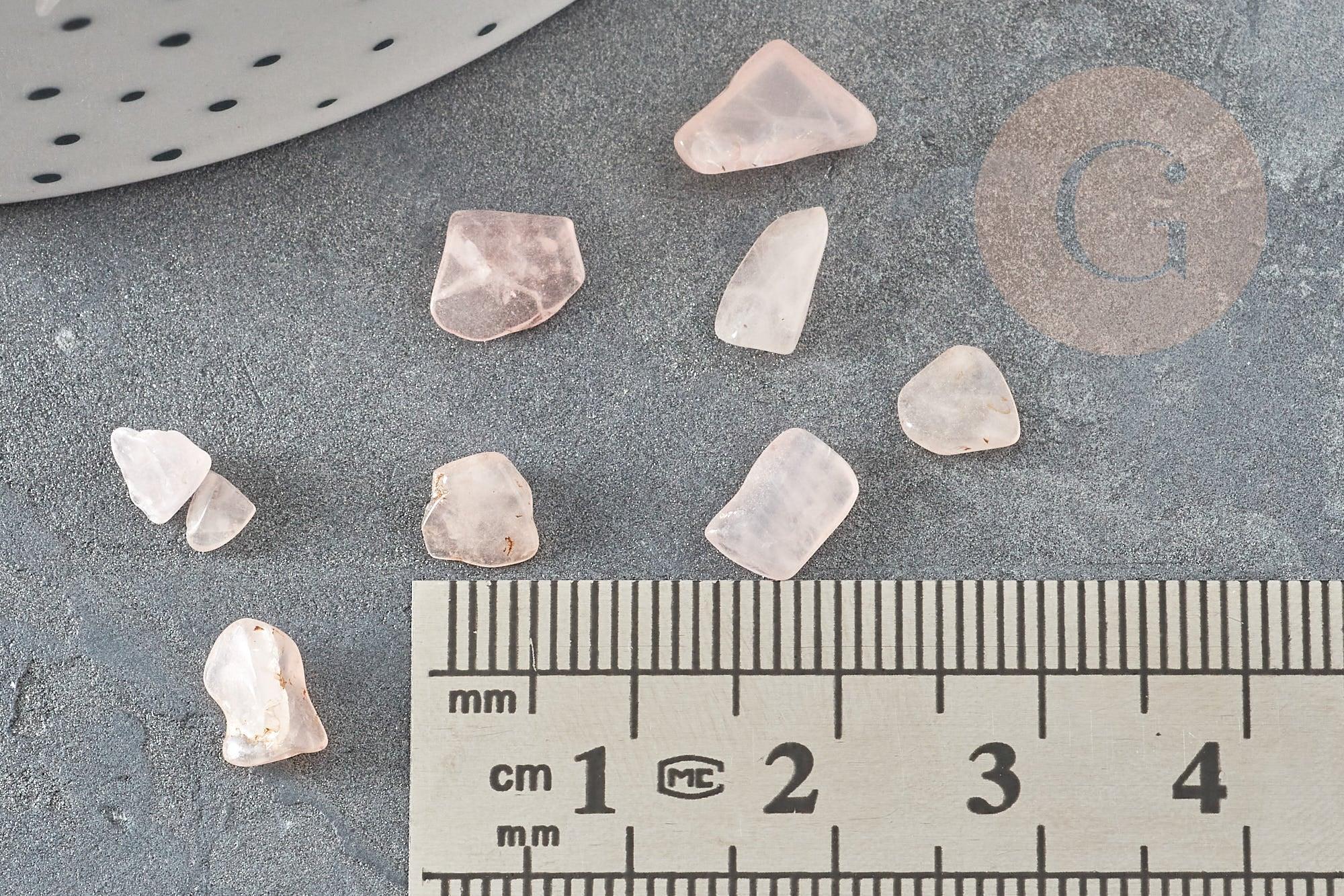 Sable chips pierre quartz rose naturel 5-10.5mm non percé, x20gr (G0241)