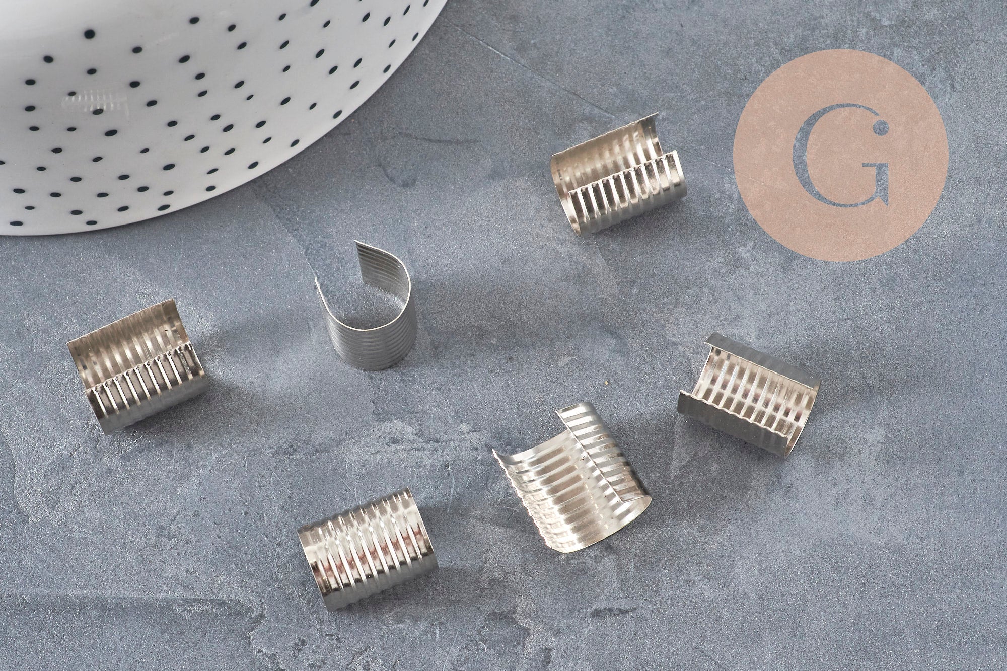 Round cord ends iron platinum to crimp 15mm, x10 (G11206)