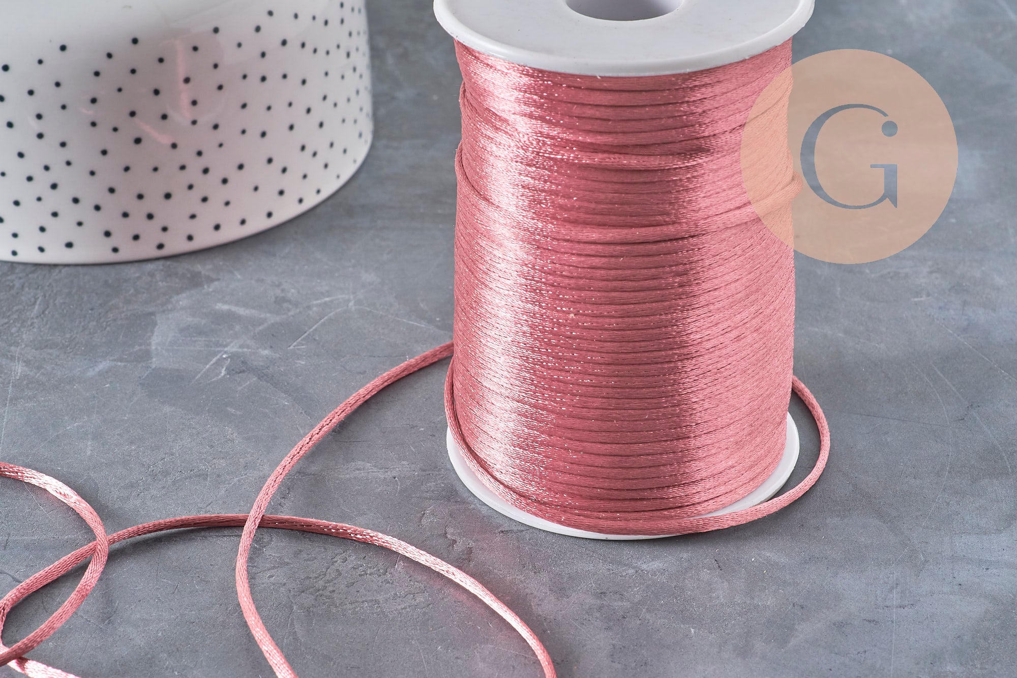 Cordón cola de rata poliéster rosa viejo 2mm, x5 metros VÁLIDO