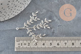 Pendentif branche feuille laiton argenté 49mm, x1 (G11339)