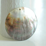 EP Pendentif rond nacre ,fourniture créative, pendentif coquillage, coquillage marron, coquillage naturel,création bijoux, 80mm,-G1223