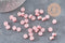 Granulés cire à cacheter rose nacré,fourniture pour création de sceaux personnalisés pour sceaux et invitations de mariage DIY, x100 (G4590)