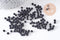 Grosses perles rocaille noir mat 3.5-4mm, x10Gr (G10400)