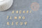 Pendentif lettre initiale acier inoxydable doré 13.5mm, x1 (G4301)