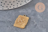 Pendentif rectangulaire doré 25mm en acier inoxydable avec trèfle à quatre feuilles gravé et zircon central.