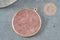 Pendentif rond quartz fraise naturel laiton doré 32mm, x1 (G3134)