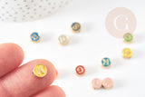 Perle ronde zamac doré initiale émail multicolore 8mm, x1 (G4296)