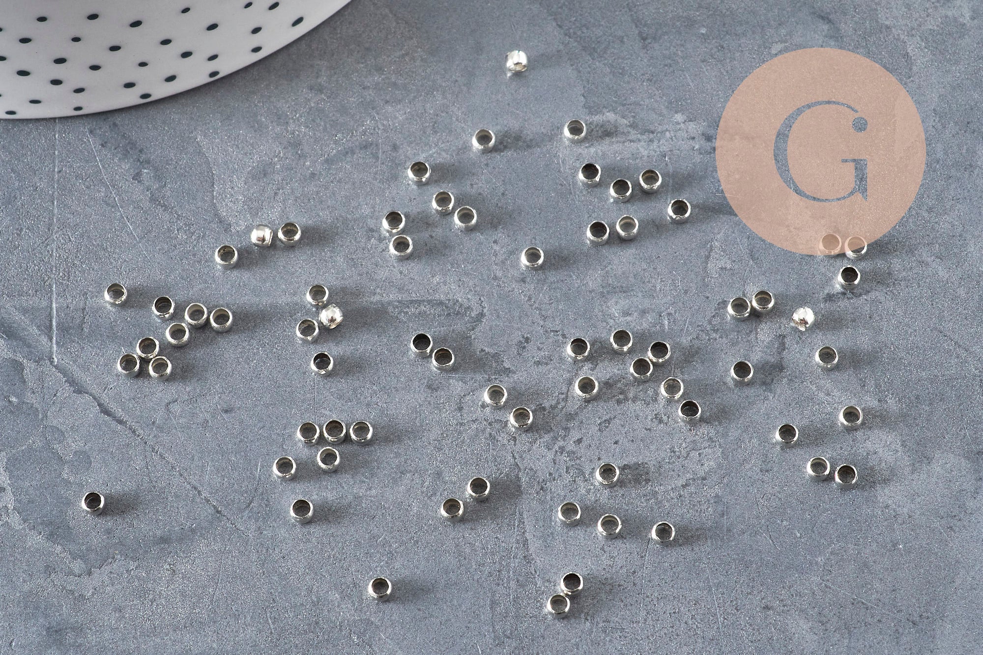Abalorios de engarce de latón platino 3x2mm, x2 gramos (G11207)