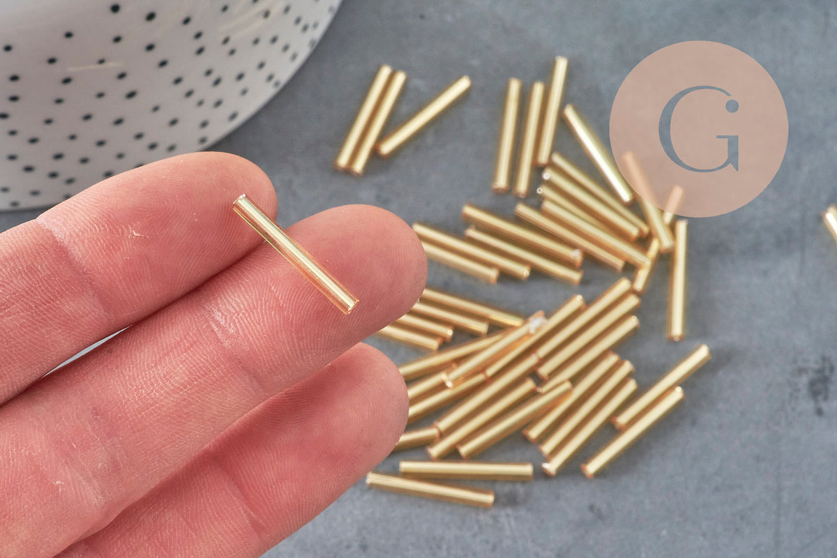 Perles de rocaille tubes doré métallique 20x2.5mm, fabrication de bijoux bijoux fantaisie, x 10gr G8989