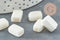 Perles rectangle coquillage beige nacre naturelle, x 20gr (G1059)