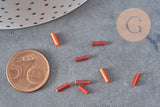 Perles rocaille Tube, rouge metallisé, perles rocaille rouge, perles métallisées rouge,perles verre 6mmx2mm, x 5gr G5381