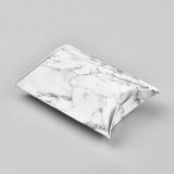 Pochette carton marbré blanc 9.5x5.5cm, x10 G2944