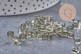 4mm grey square glass beads, x50 (G2195)