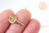 Pendentif breloque clef laiton doré 28.5mm, un pendentif d'amour pour création de bijou doré clé en laiton, x1 (G6173)